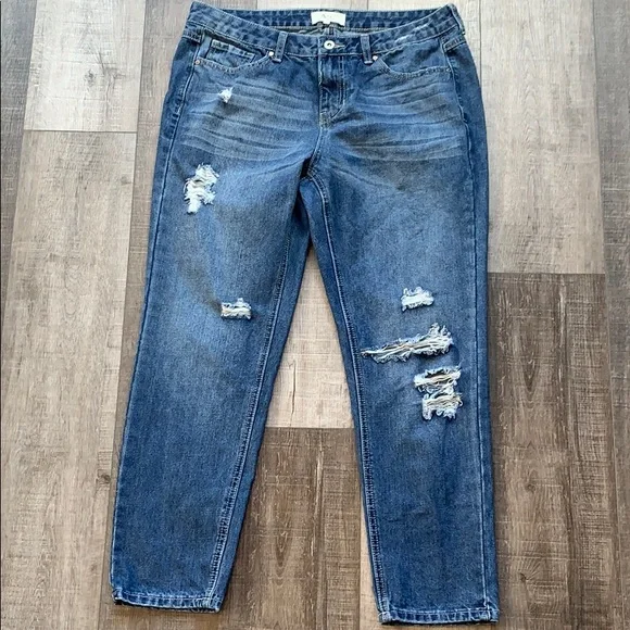 DISTRESSED JEANS - Picture 3 of 8